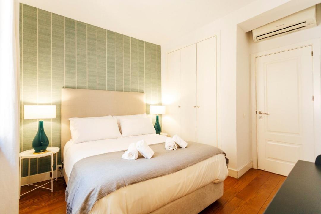 Minty Stay 3Bd Apartment - Triana Seville Luaran gambar
