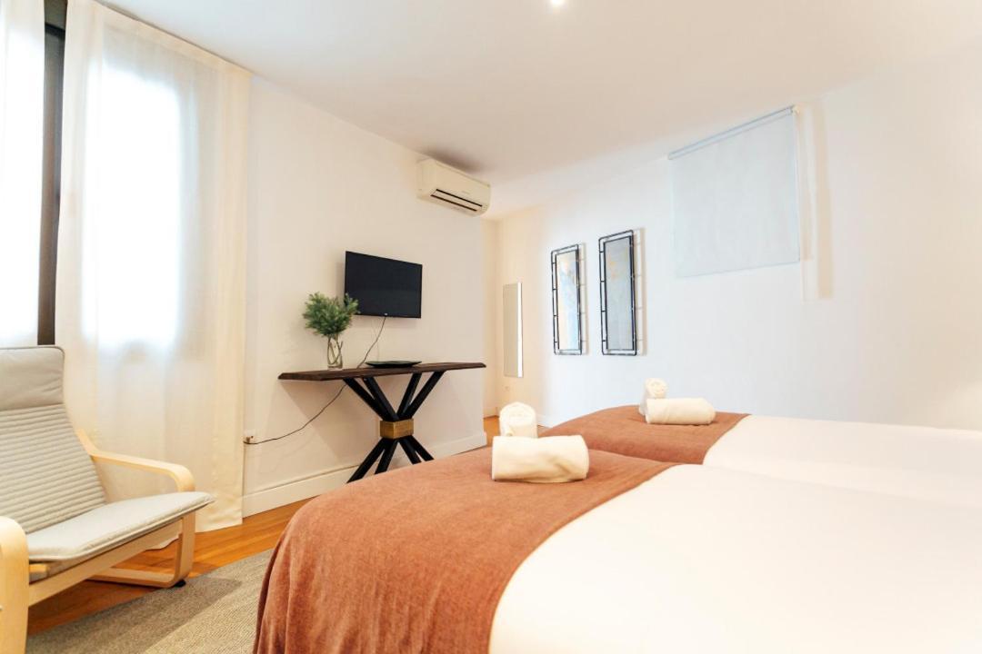 Minty Stay 3Bd Apartment - Triana Seville Luaran gambar