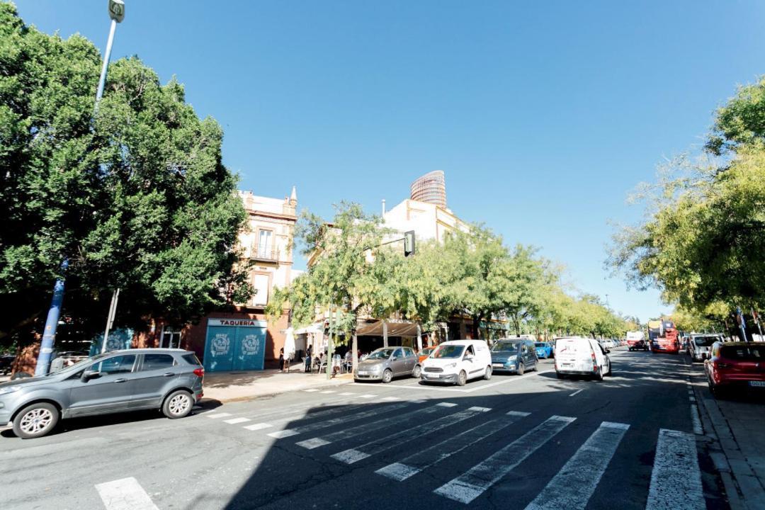 Minty Stay 3Bd Apartment - Triana Seville Luaran gambar