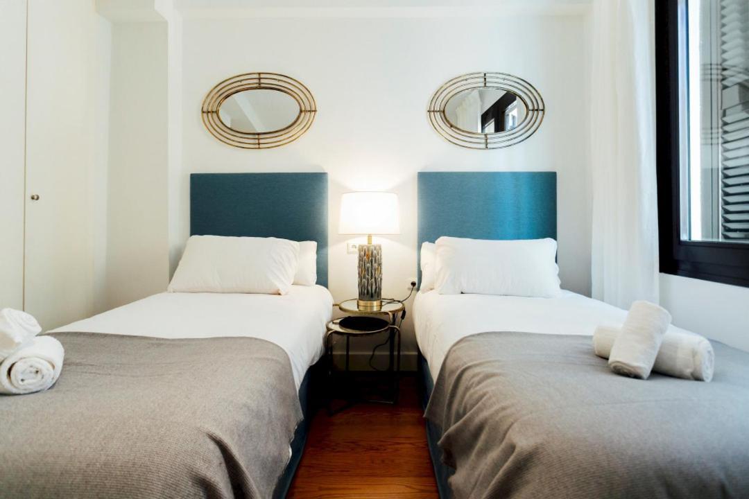 Minty Stay 3Bd Apartment - Triana Seville Luaran gambar