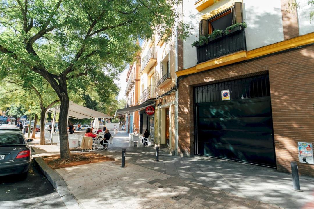 Minty Stay 3Bd Apartment - Triana Seville Luaran gambar
