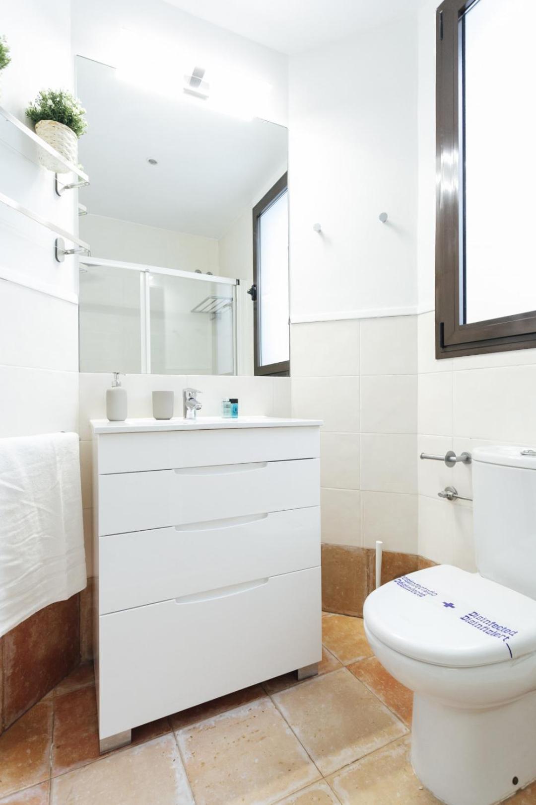 Minty Stay 3Bd Apartment - Triana Seville Luaran gambar